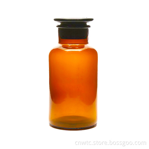 Lab Disposables: A Comprehensive Collection of Glass Reagent Bottles in Various Sizes